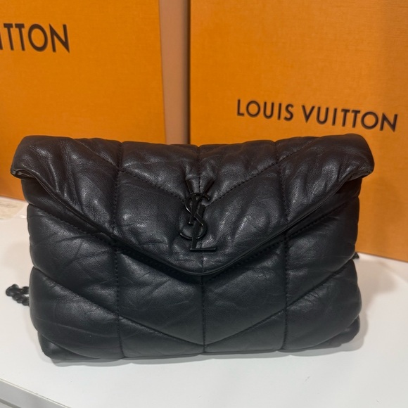 Saint Laurent Black Quilted Leather Lou Lou toy crossbody bag - Picture 2 of 16